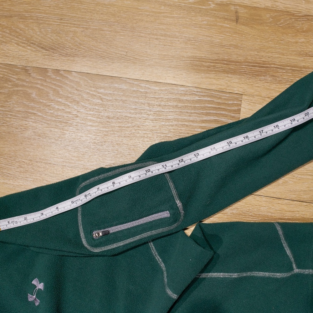 Under Armor Fleece - Picture 3 of 4